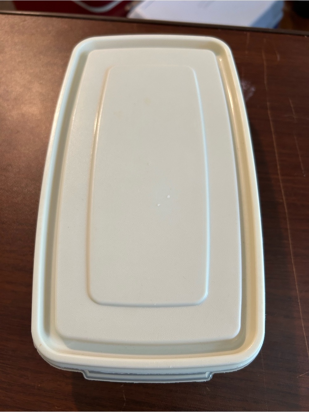 Vintage Rubbermaid 4 cup food, storage container, from the serve’ save line